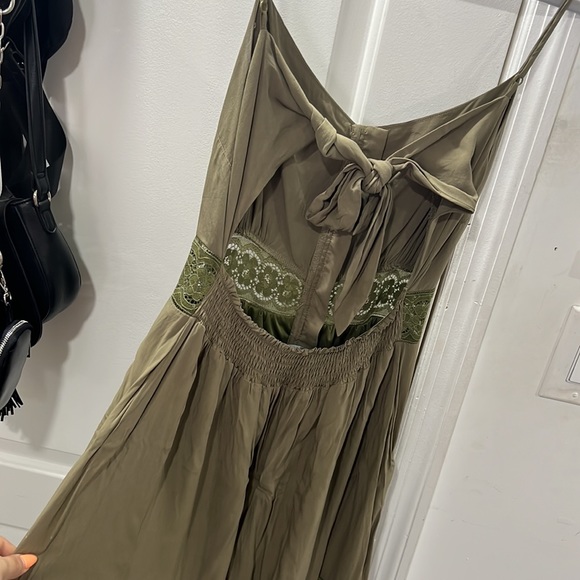 Olive green Open back maxi dress. - Picture 3 of 3